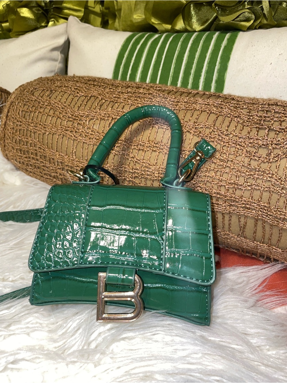 Source Unknown Green Croc-Embossed Mini Top-Handle Bag